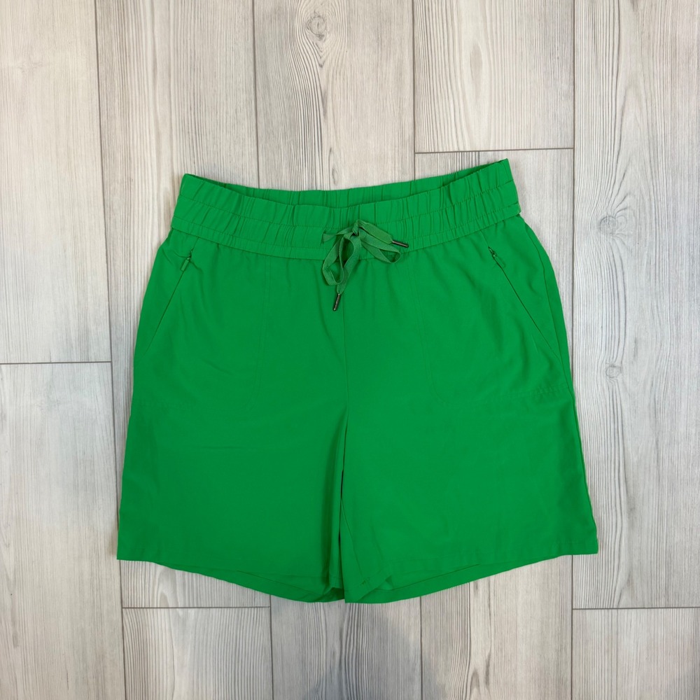 Chicos Zenergy Green Active Shorts Womens 1.5 US 10 Drawstring Pockets 570321361